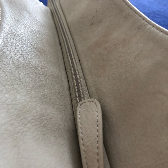 Big Buddha Grayson Handbag - Picture 7 of 8